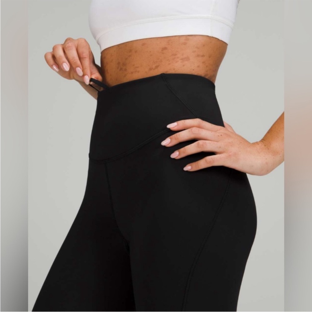 Lululemon Base Pace Crop 23” black size 10 - Picture 5 of 10